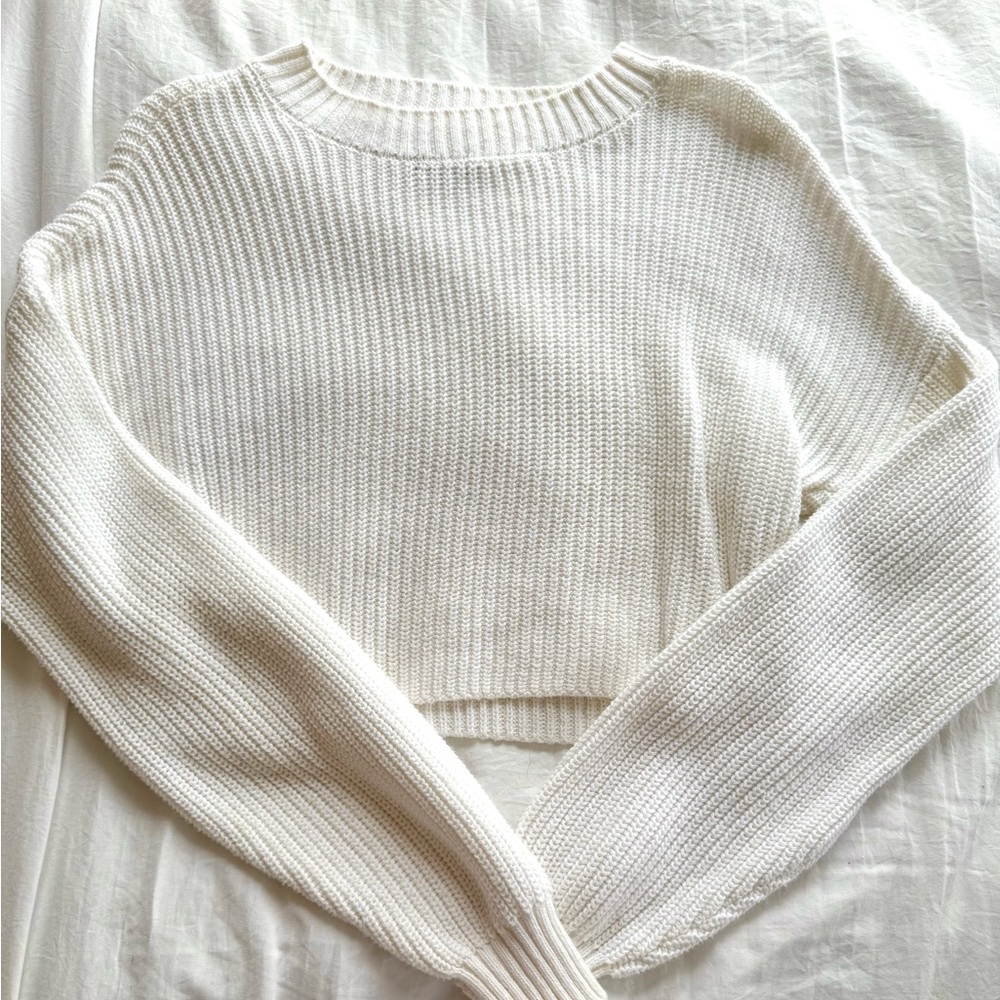 Hollister White Cropped Sweater